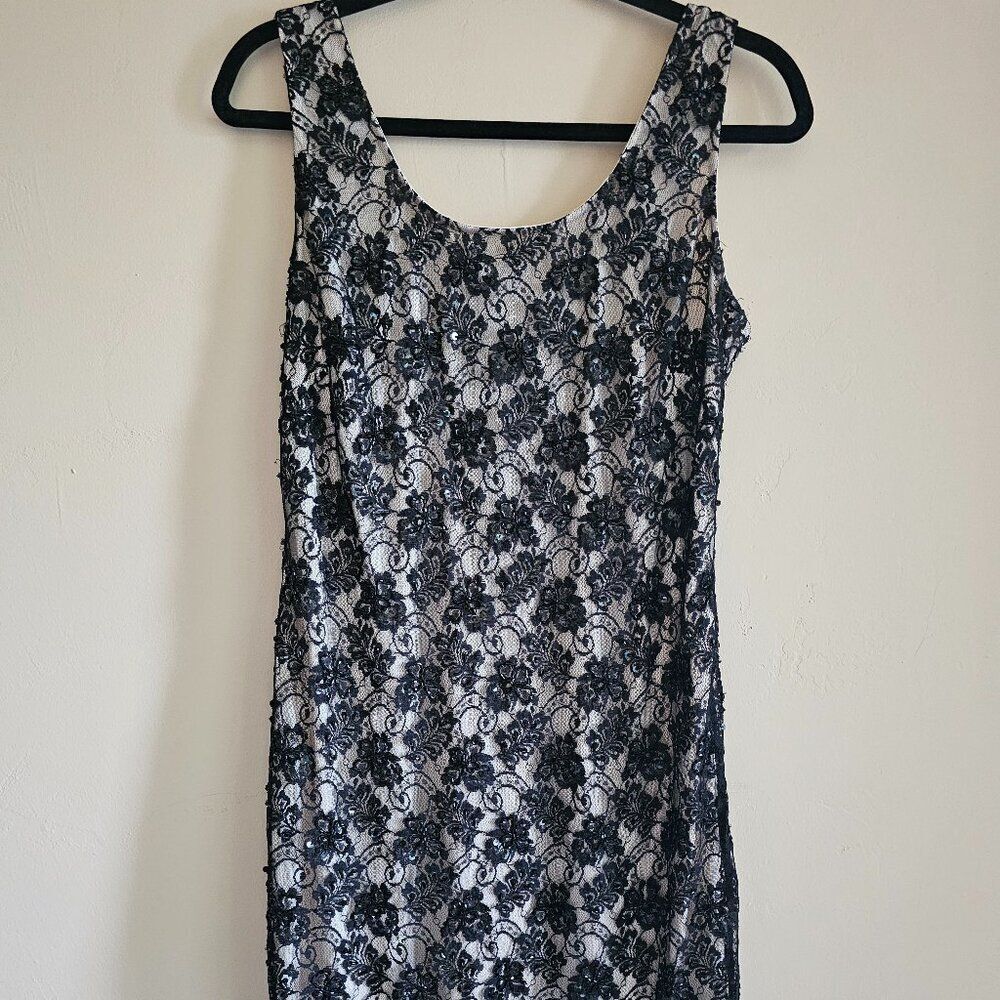 Adrianna Papell Black Cocktail Dress Beaded black & nude size 10
